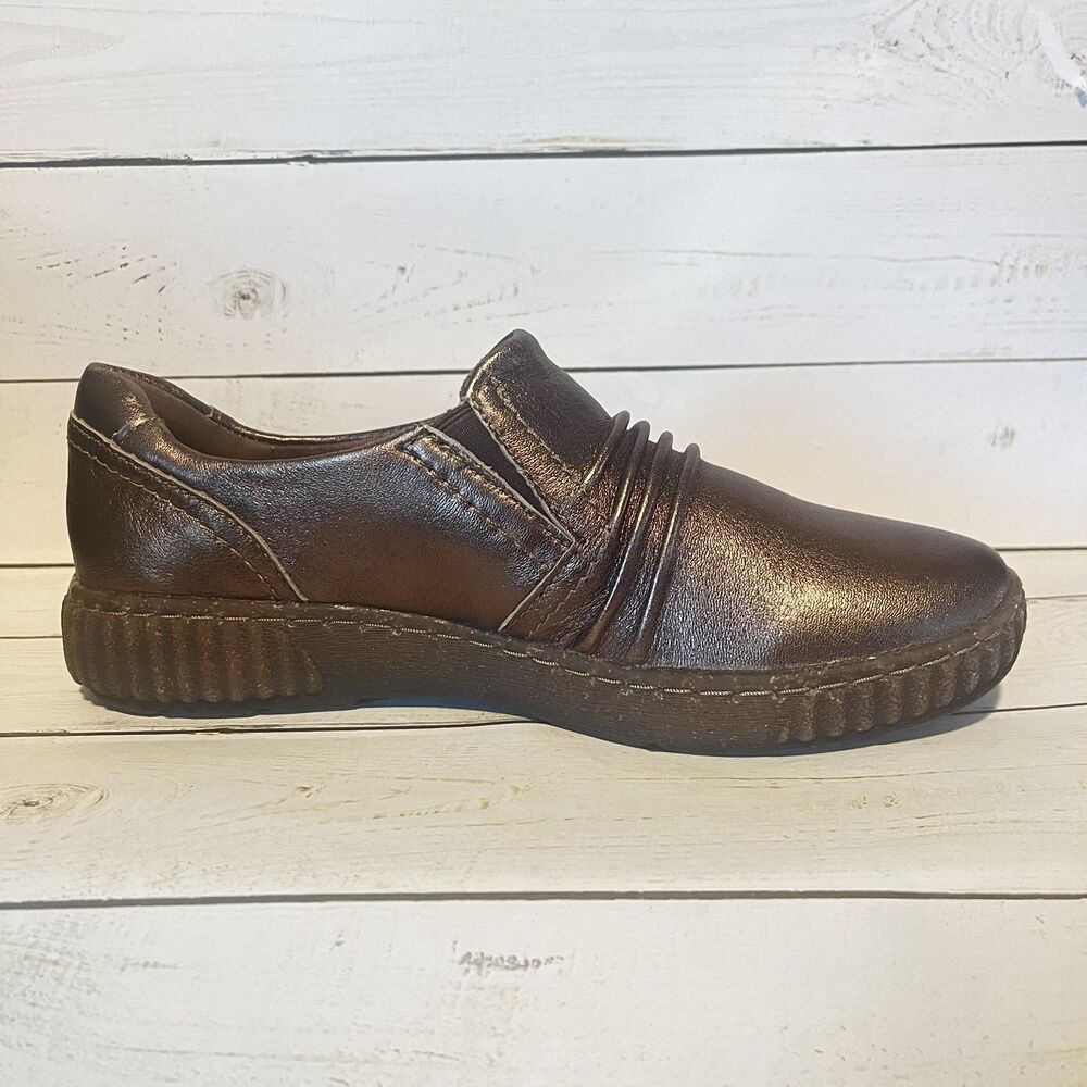 Women's Clarks Magnolia Faye Loafers Metallic Bronze Leather Comfort Low Heel 8M